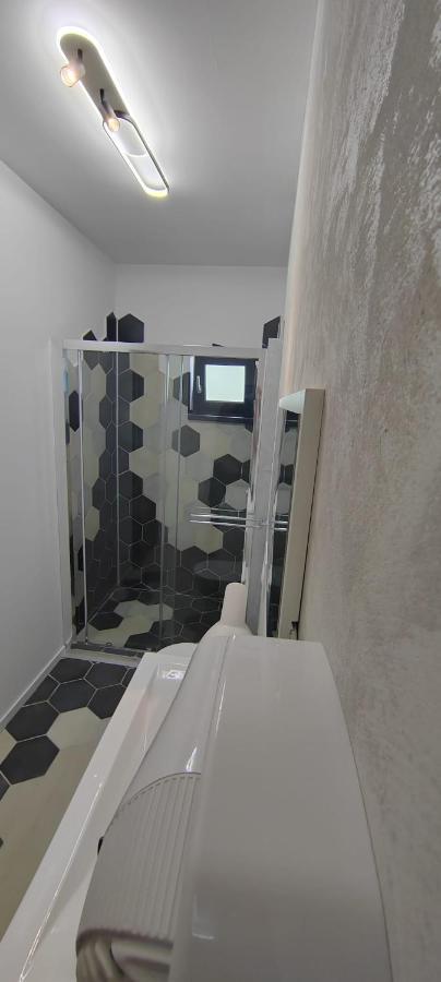 Casira Guesthouse Sînmartin Eksteriør bilde