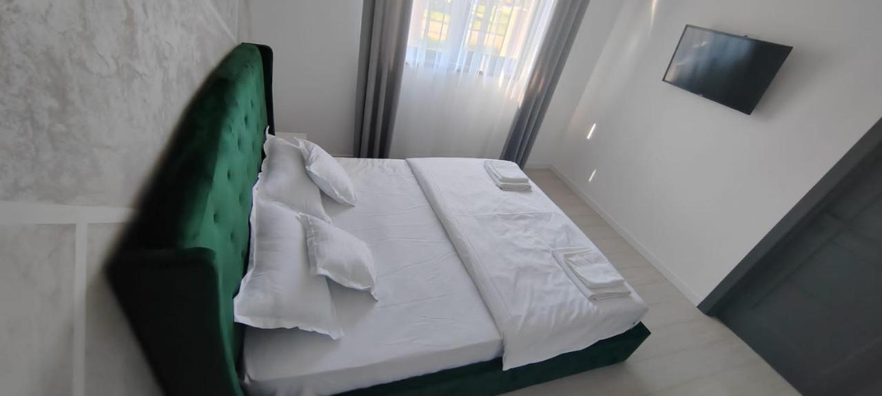 Casira Guesthouse Sînmartin Eksteriør bilde