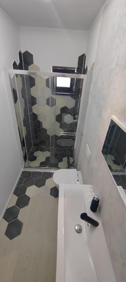 Casira Guesthouse Sînmartin Eksteriør bilde